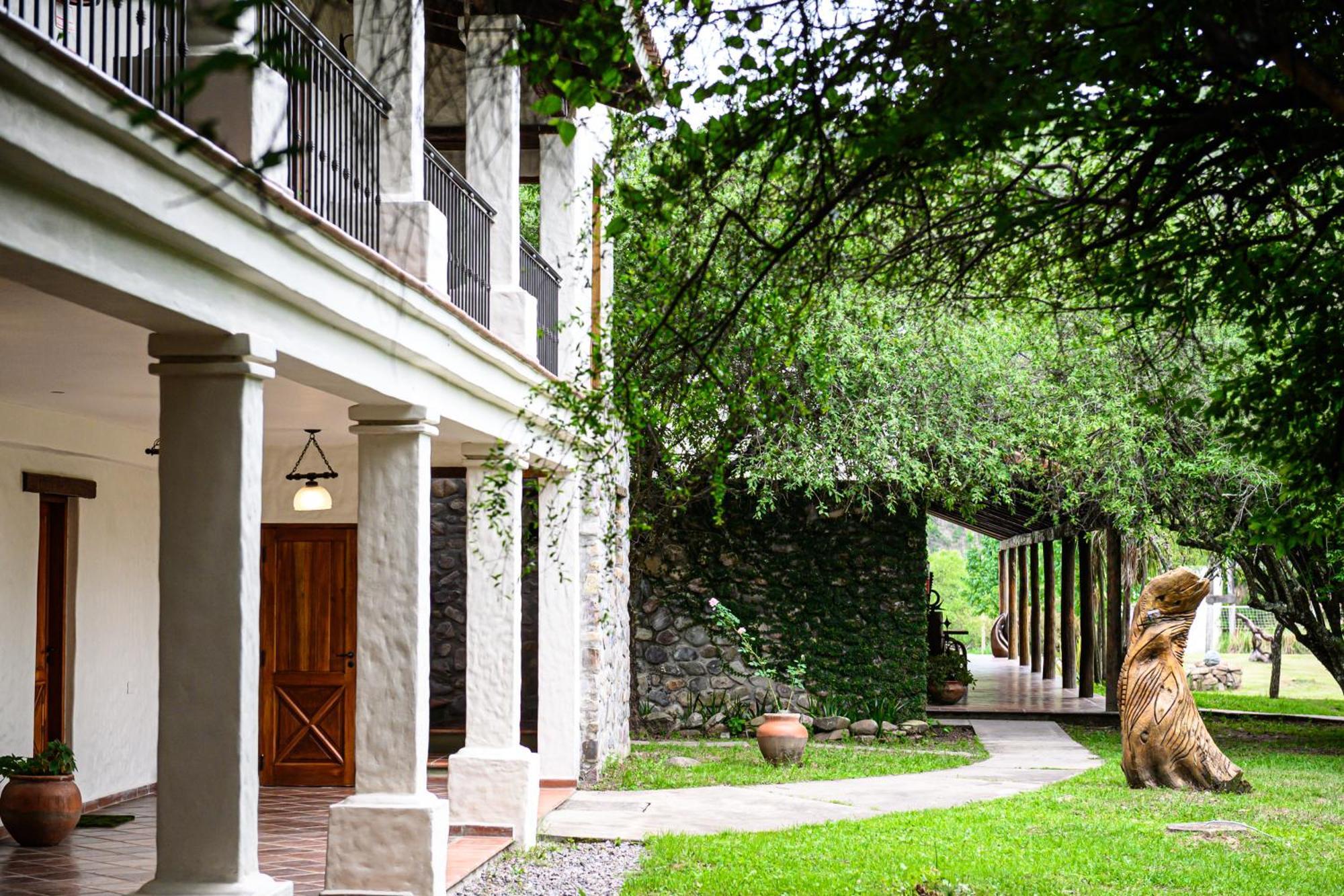 Hosteria La Caldera Exterior foto